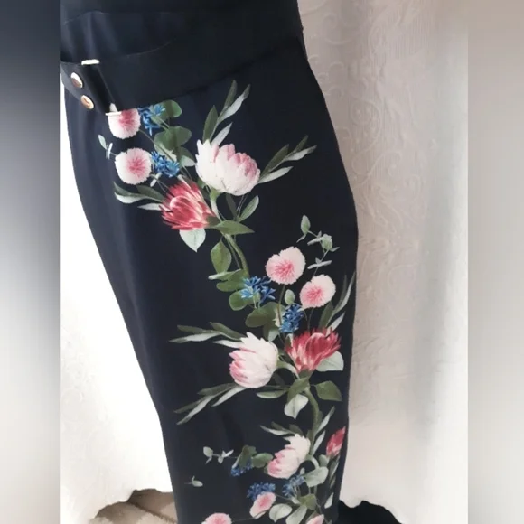 Ted Baker Nora Fantasia Dark floral Midi Dress S2 - Picture 8 of 12